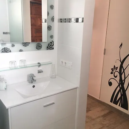 Plaza Del Charco, With Pool, Fast Wi-fi And Views Apartment