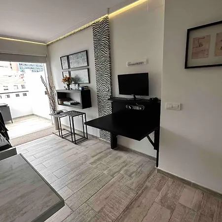 아파트 Plaza Del Charco, With Pool, Fast Wi-fi And Views